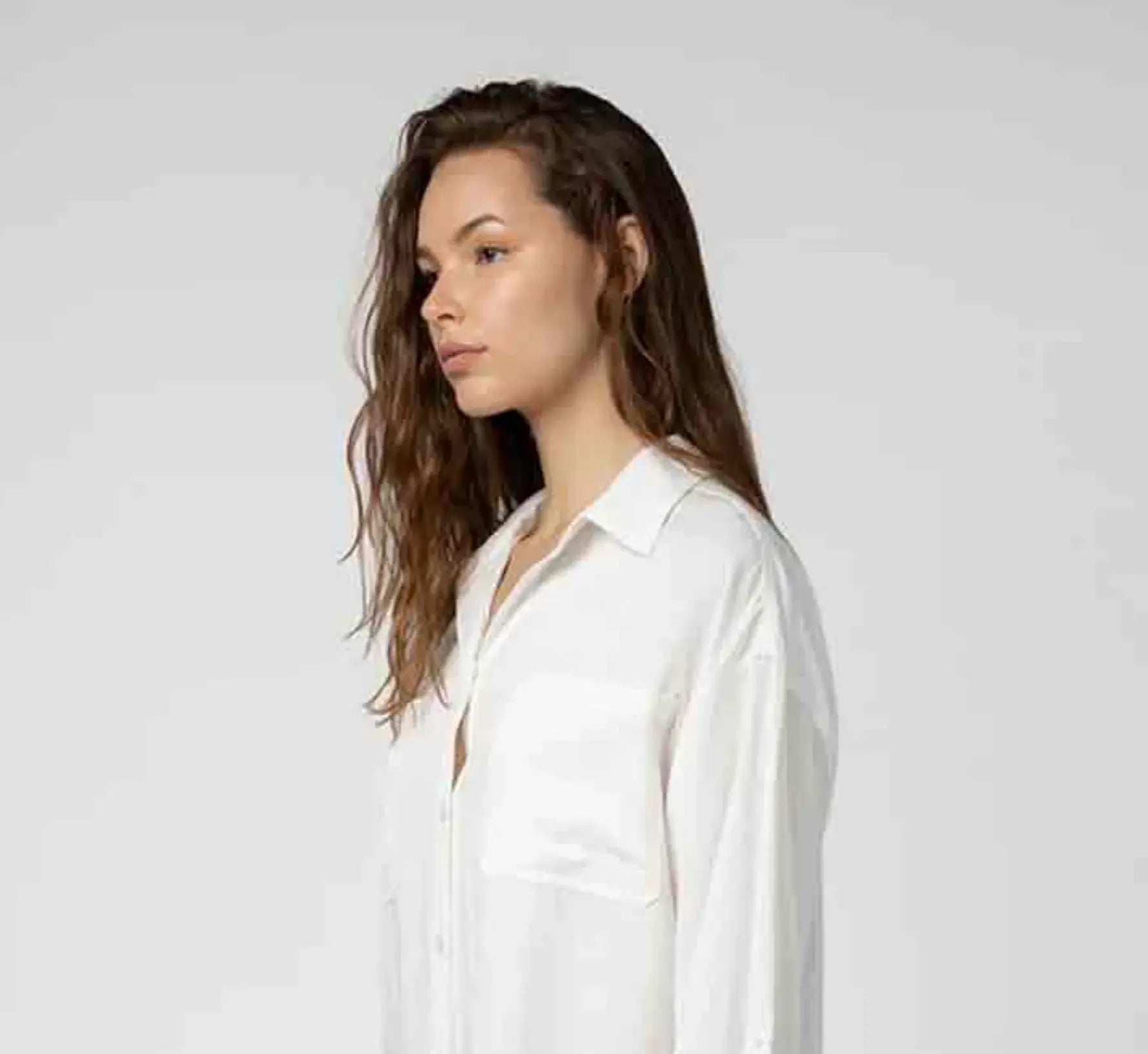 LUXE SATEEN BUTTON DOWN