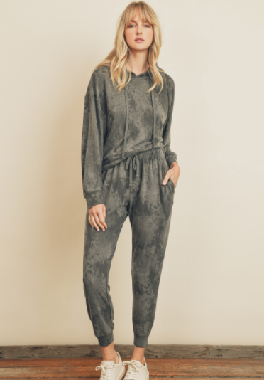 TIE DYE ATHLEISURE SET