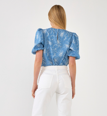 PUFF SLV FLORAL CHAMBRAY TOP