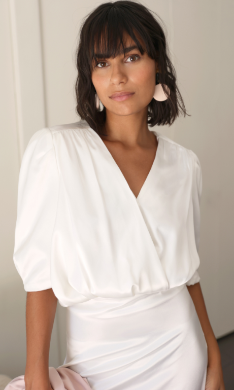 SHORT SLEEVED SATEEN BLOUSE