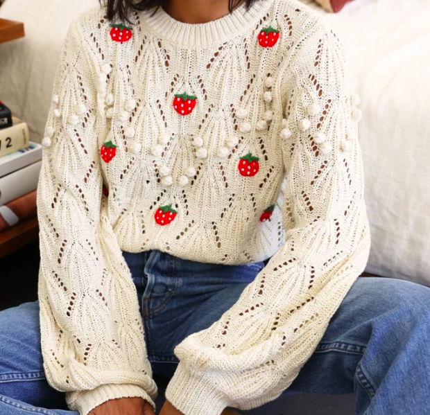 BERRY POM POM SWEATER