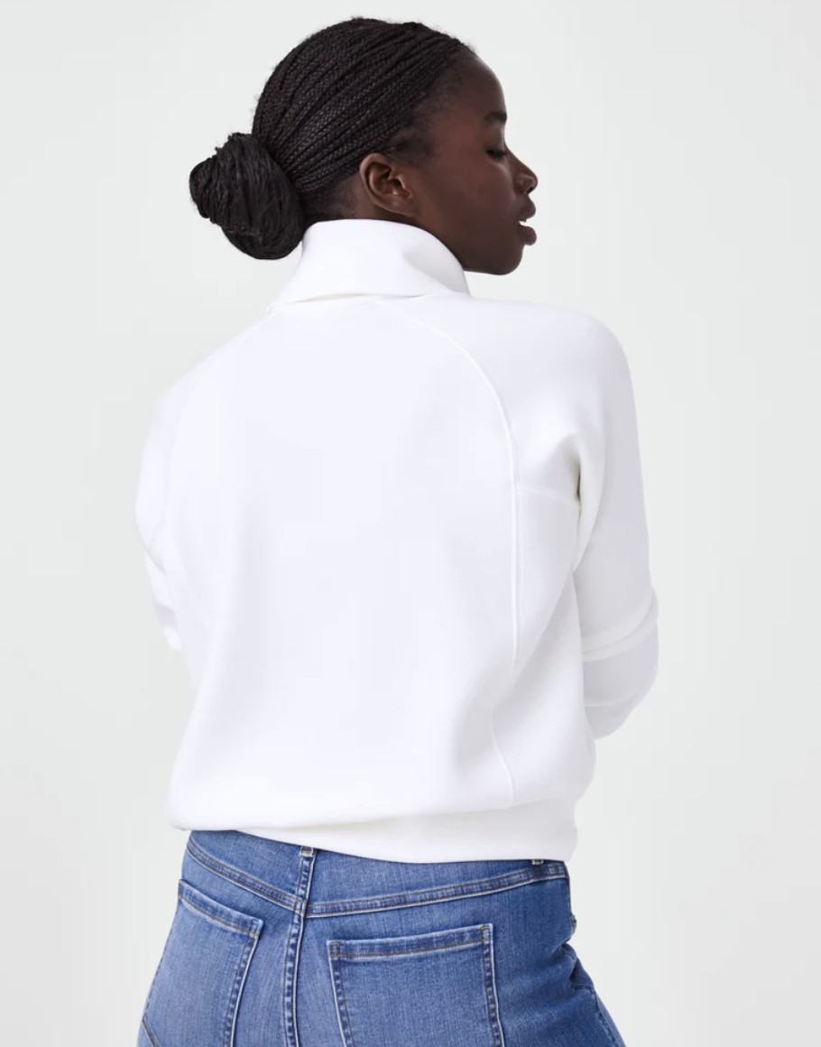 AIRESSENTIALS HALF ZIP