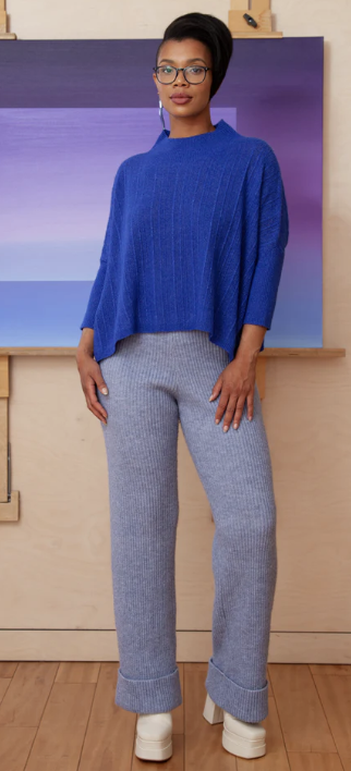 AJA ARI TOP