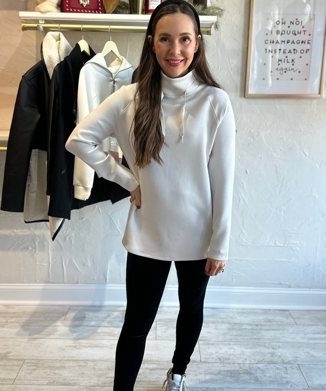 AIRESSENTIALS PULLOVER