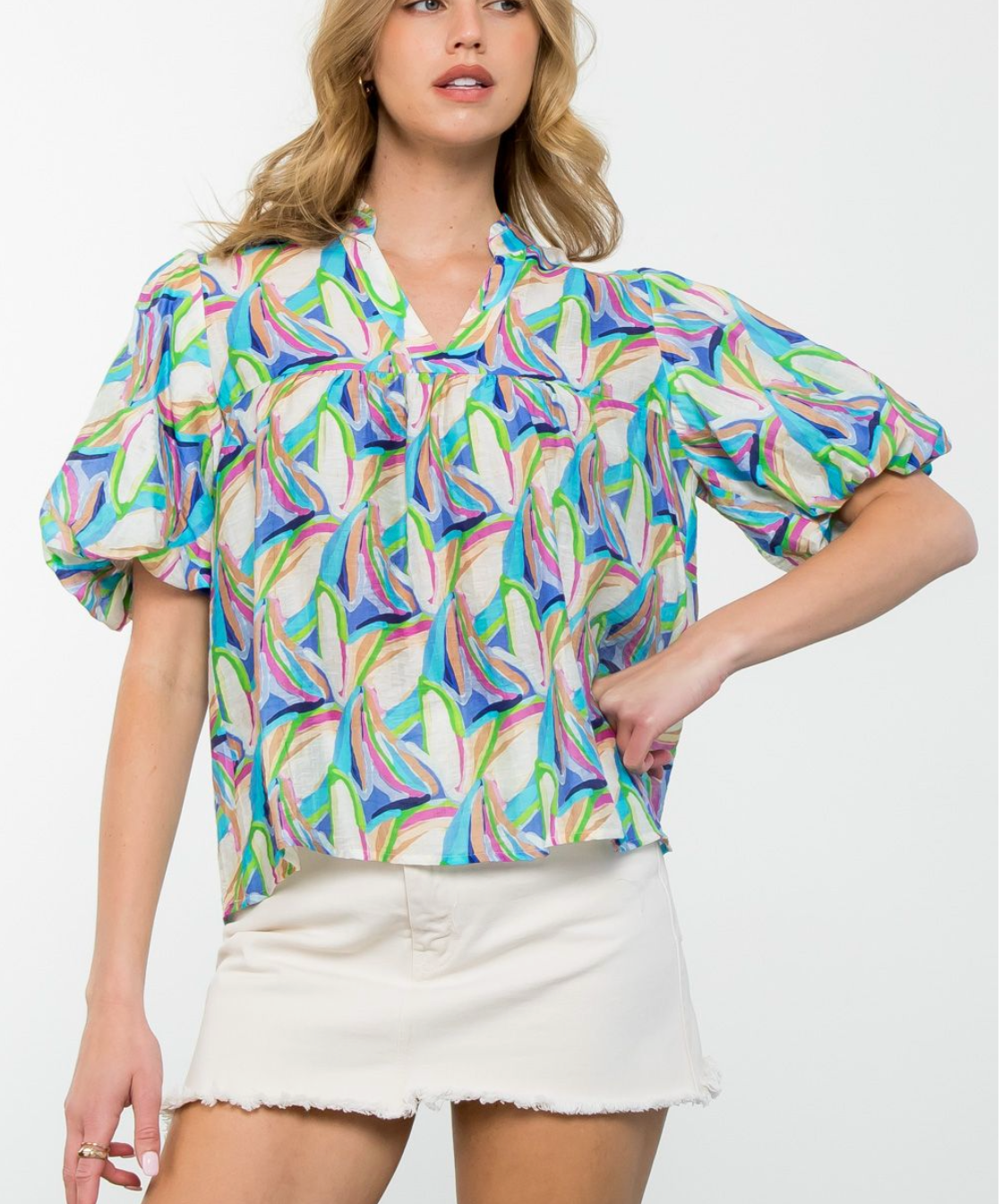 FLUTTER SLEEVE FLORAL TOP