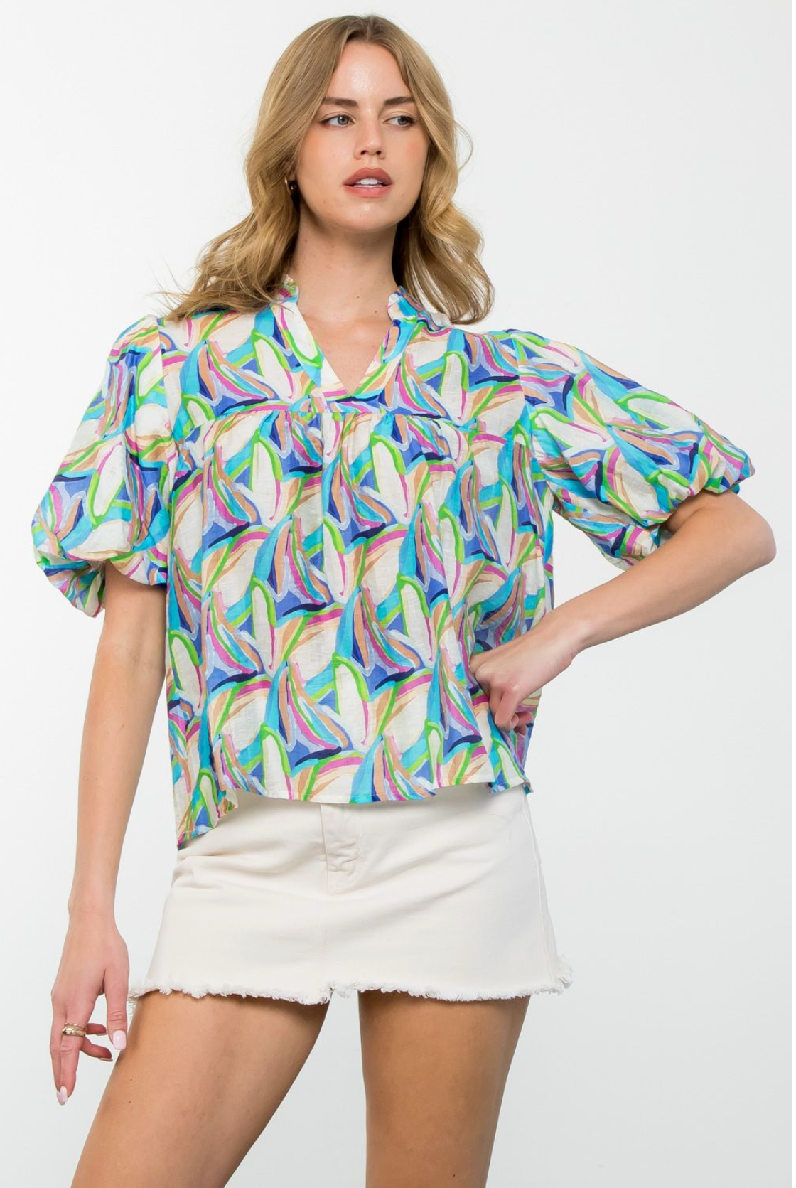 FLUTTER SLEEVE FLORAL TOP