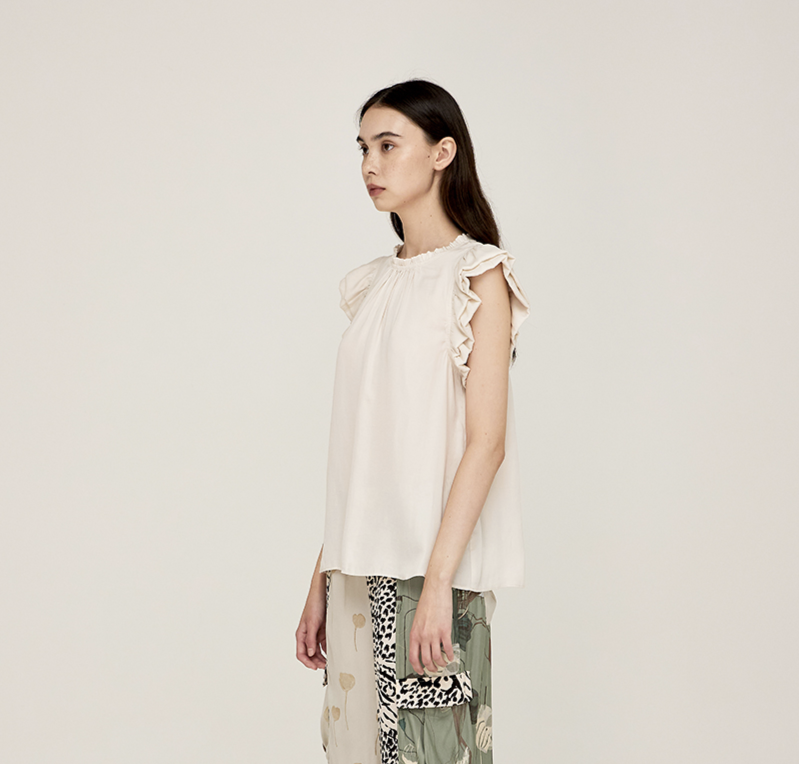 BUBBLE SLEEVE SATIN BLOUSE