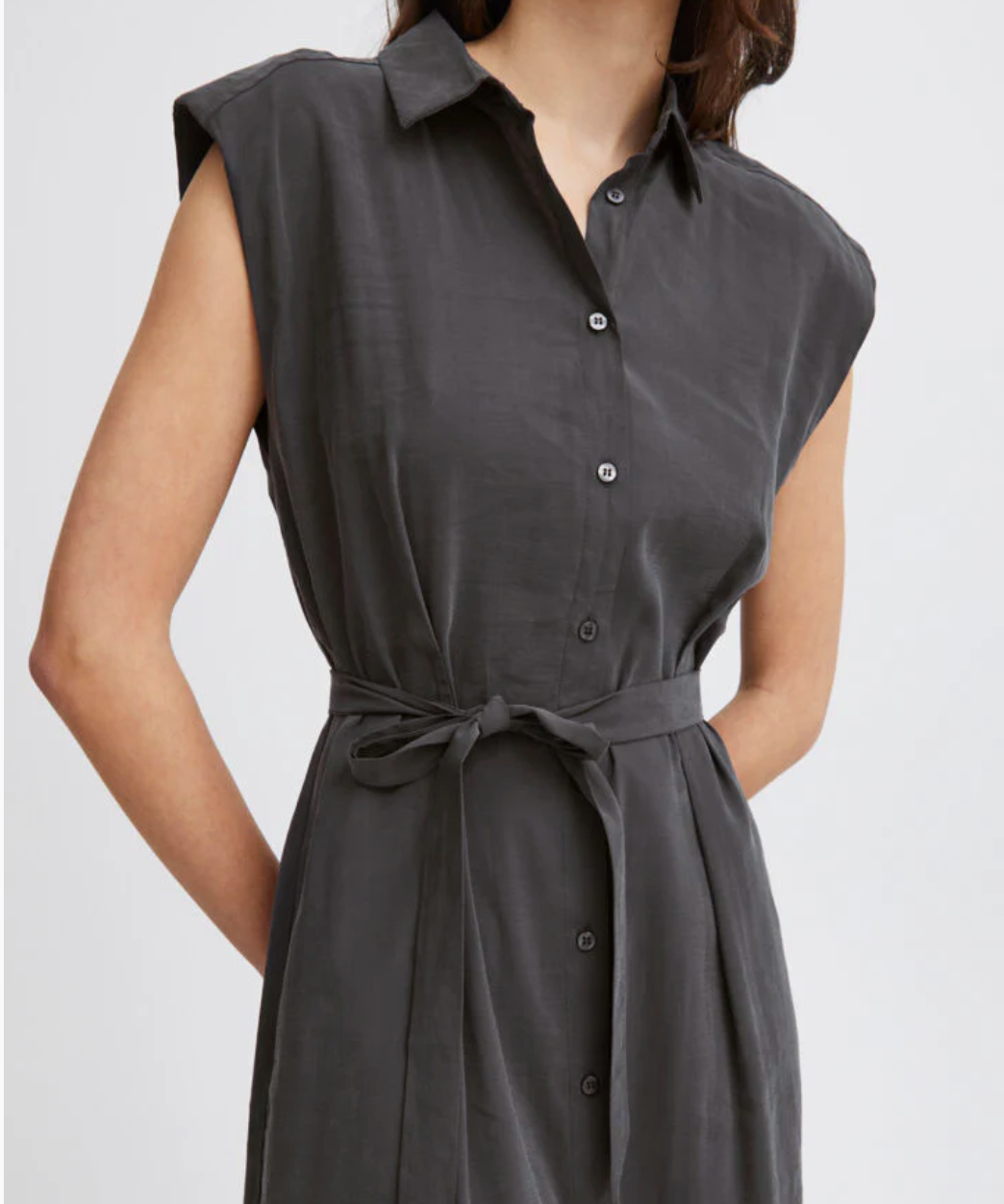 SLVLESS BUTTON DOWN DRESS