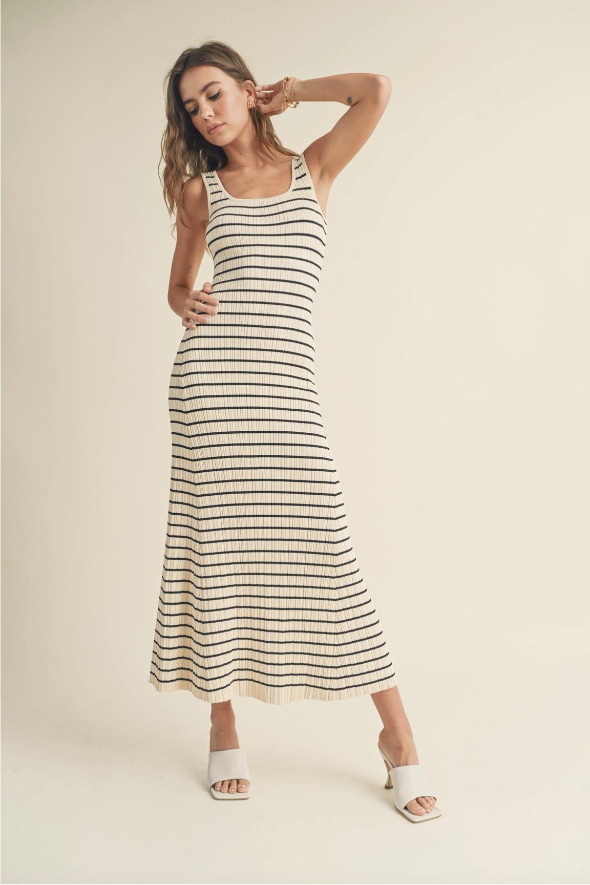 STRIPED PATTERN SLVLESS KNITTED DRESS