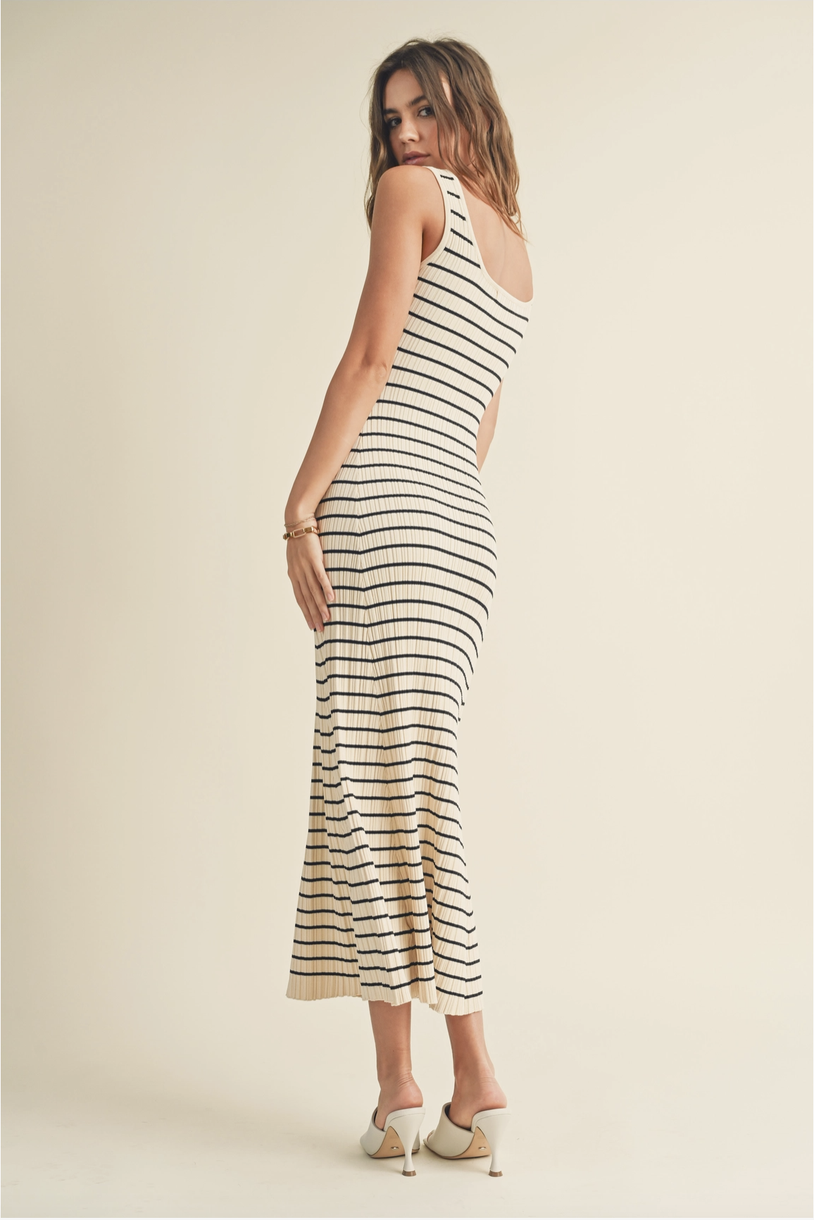 STRIPED PATTERN SLVLESS KNITTED DRESS