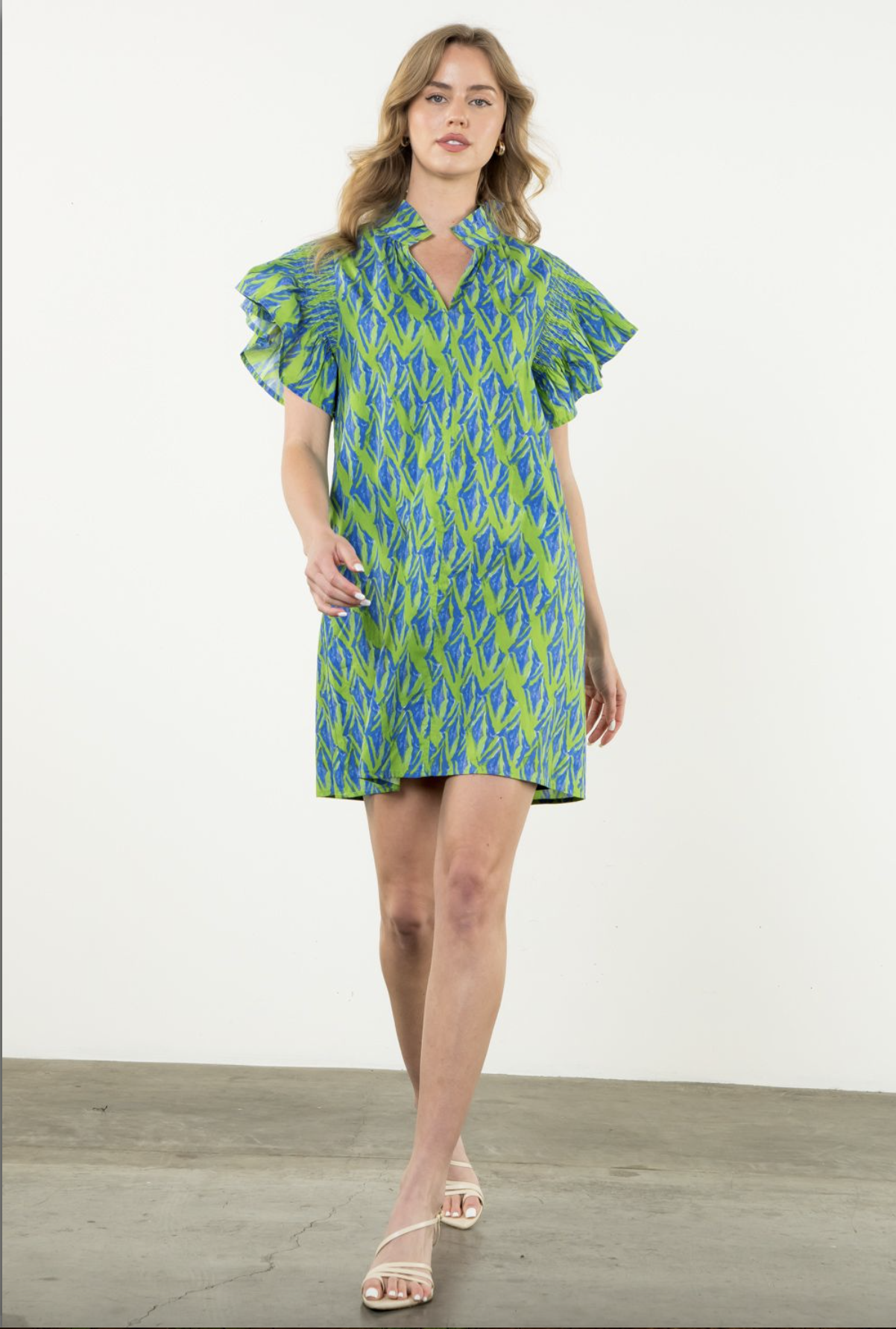 FLUTTER SLEEVE PRINT MIDI DRESS