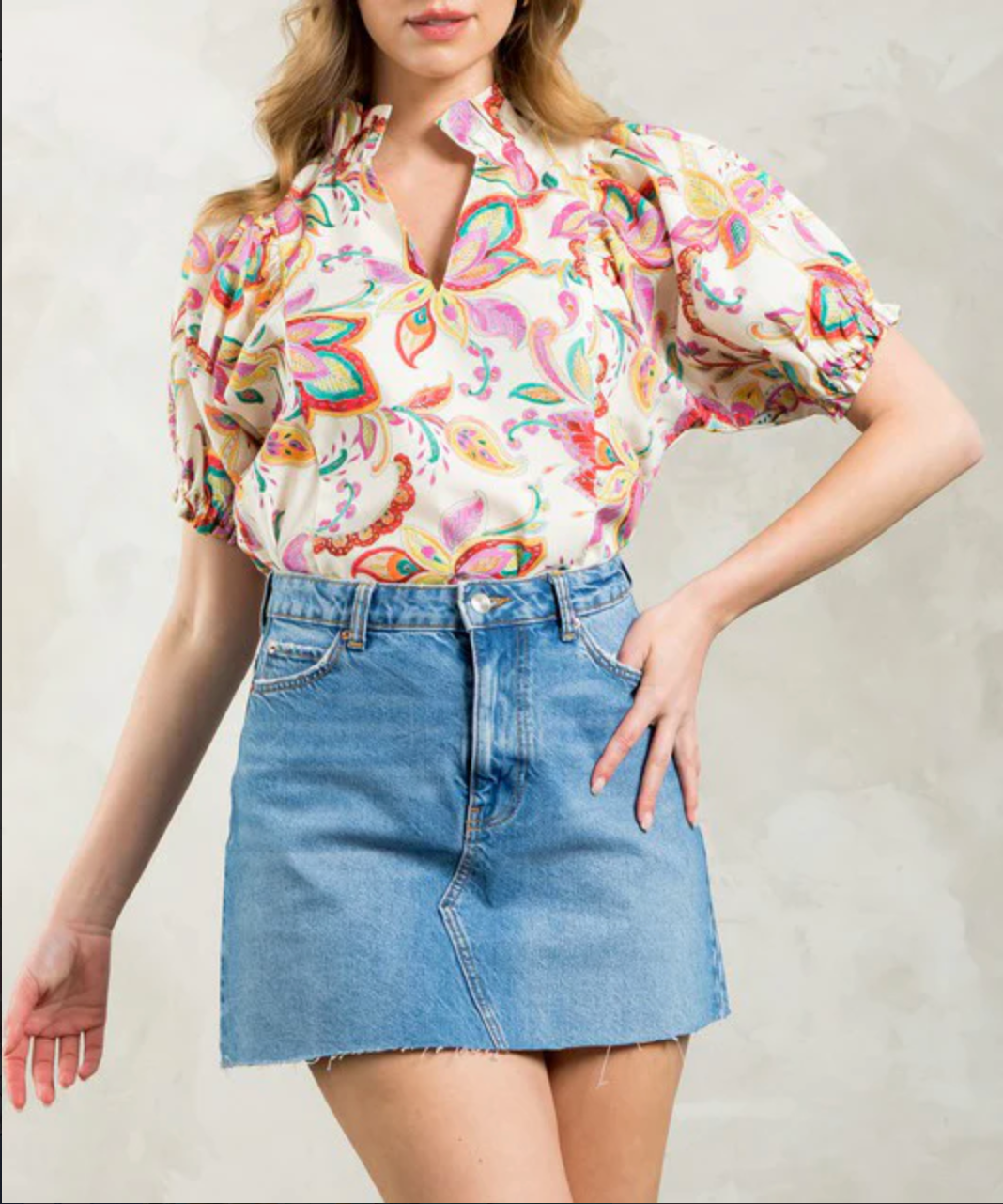 VNECK PUFF SLEEVE FLOWER  PRINT TOP