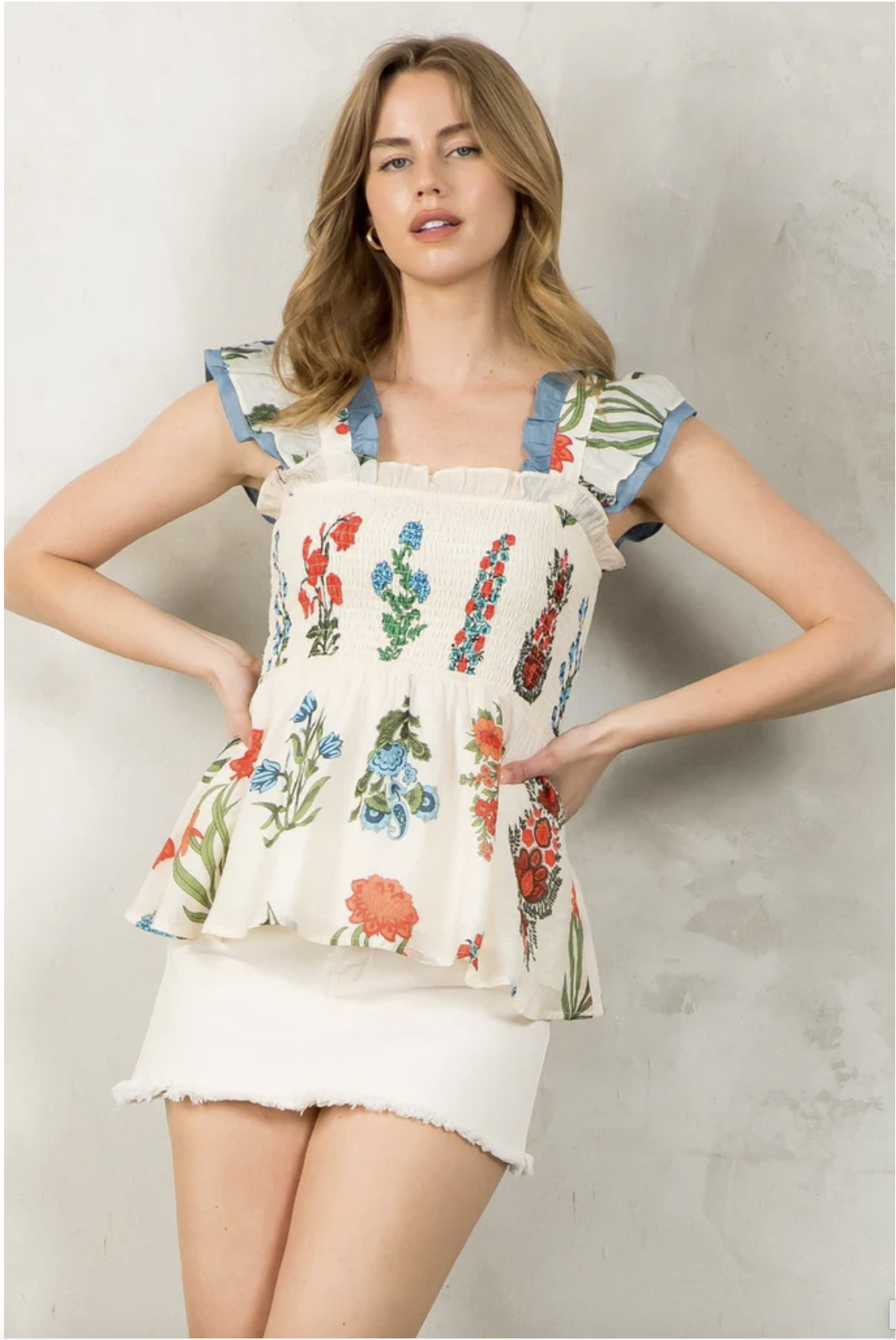 SMOCKED DETAIL FLOWER PRINT TOP