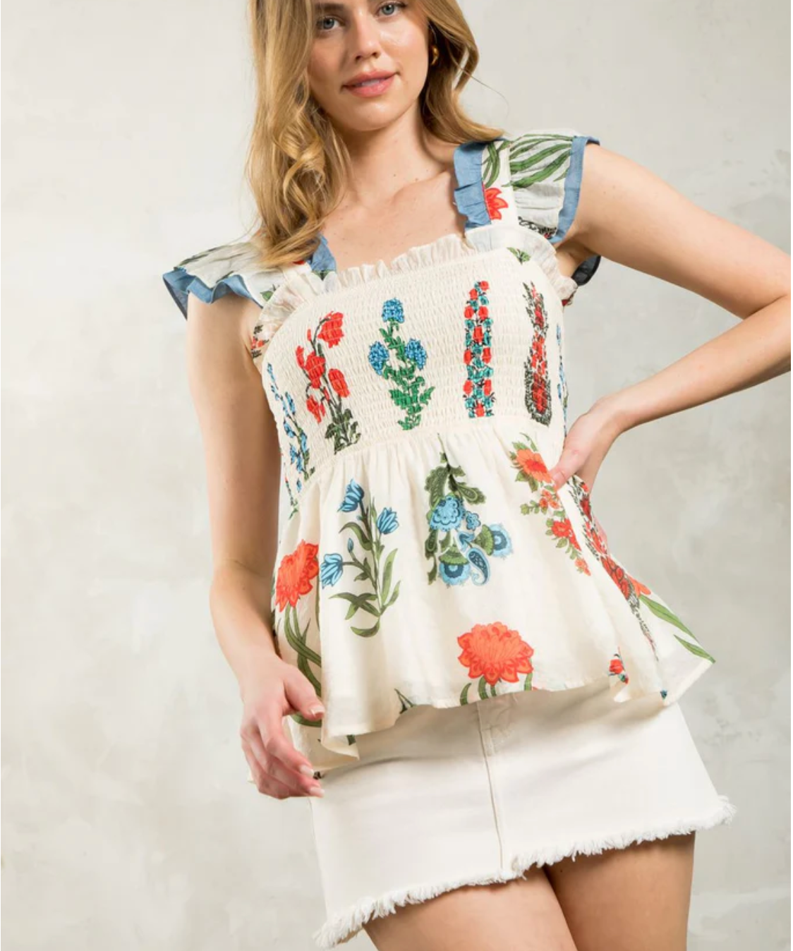 SMOCKED DETAIL FLOWER PRINT TOP