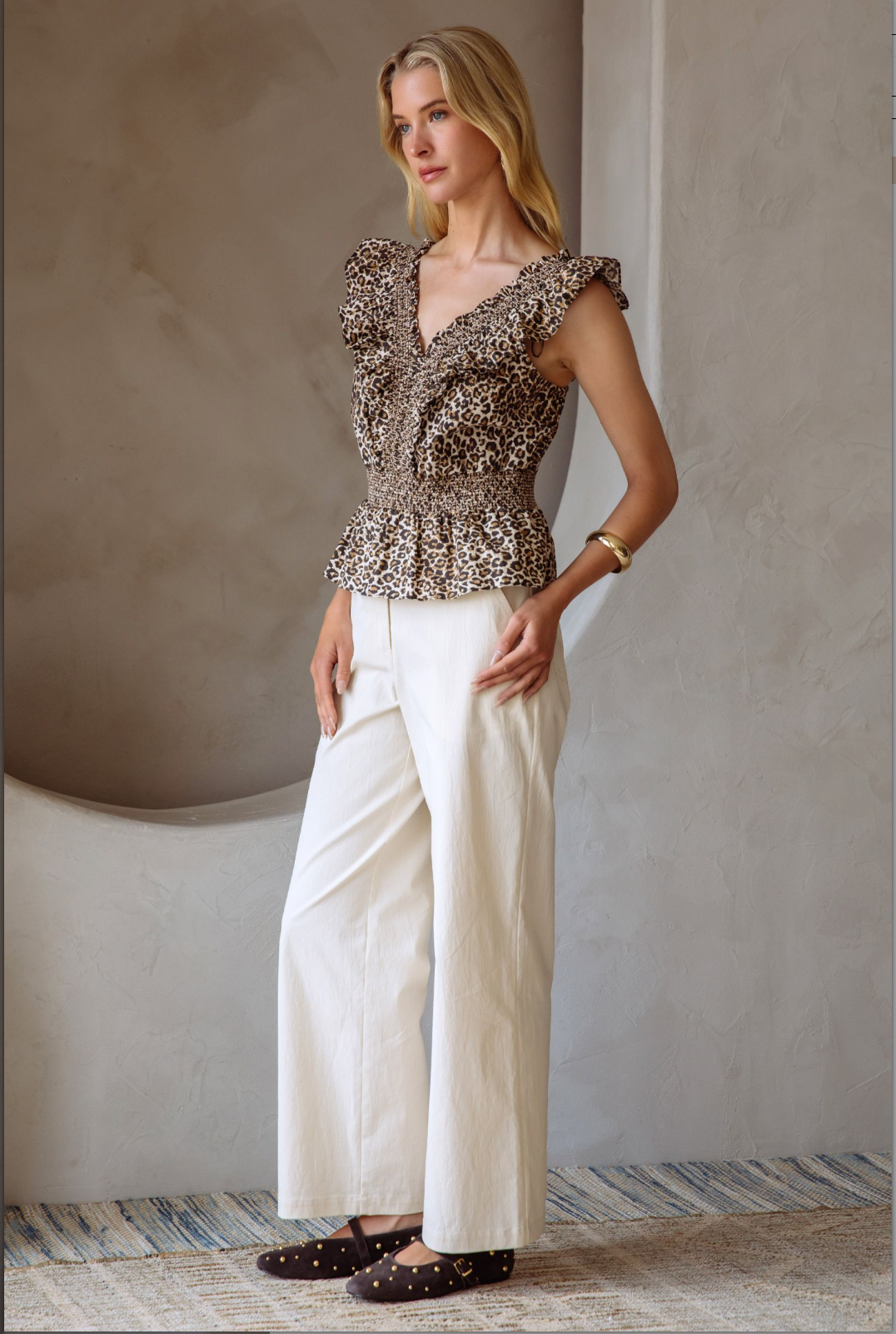SMOCKED SLVLESS TANK STYLE TOP