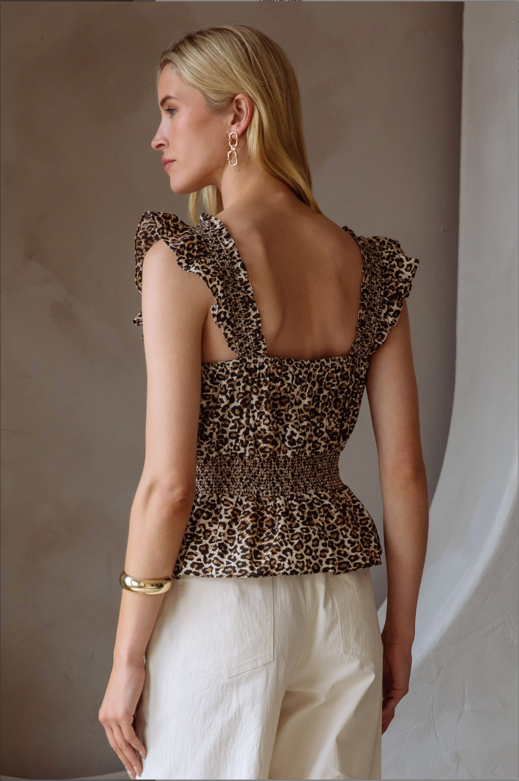 SMOCKED SLVLESS TANK STYLE TOP