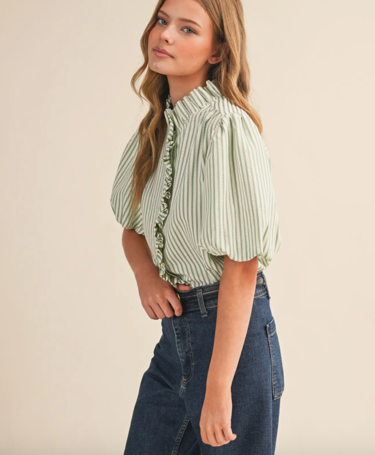 STRIPE RUFFLE NECK TOP