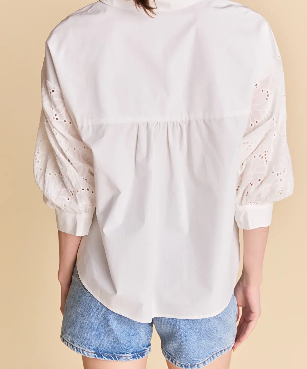 BALLON SLEEVE W/LACE DETAIL BLOUSE