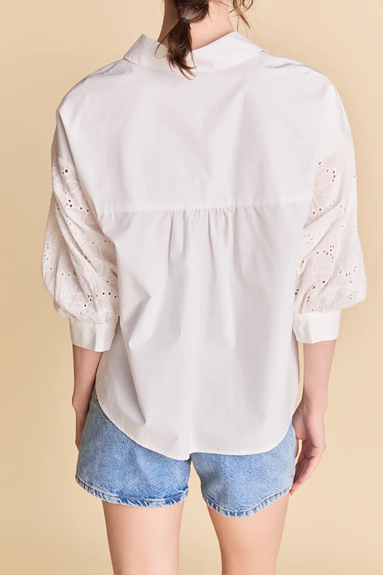 BALLON SLEEVE W/LACE DETAIL BLOUSE
