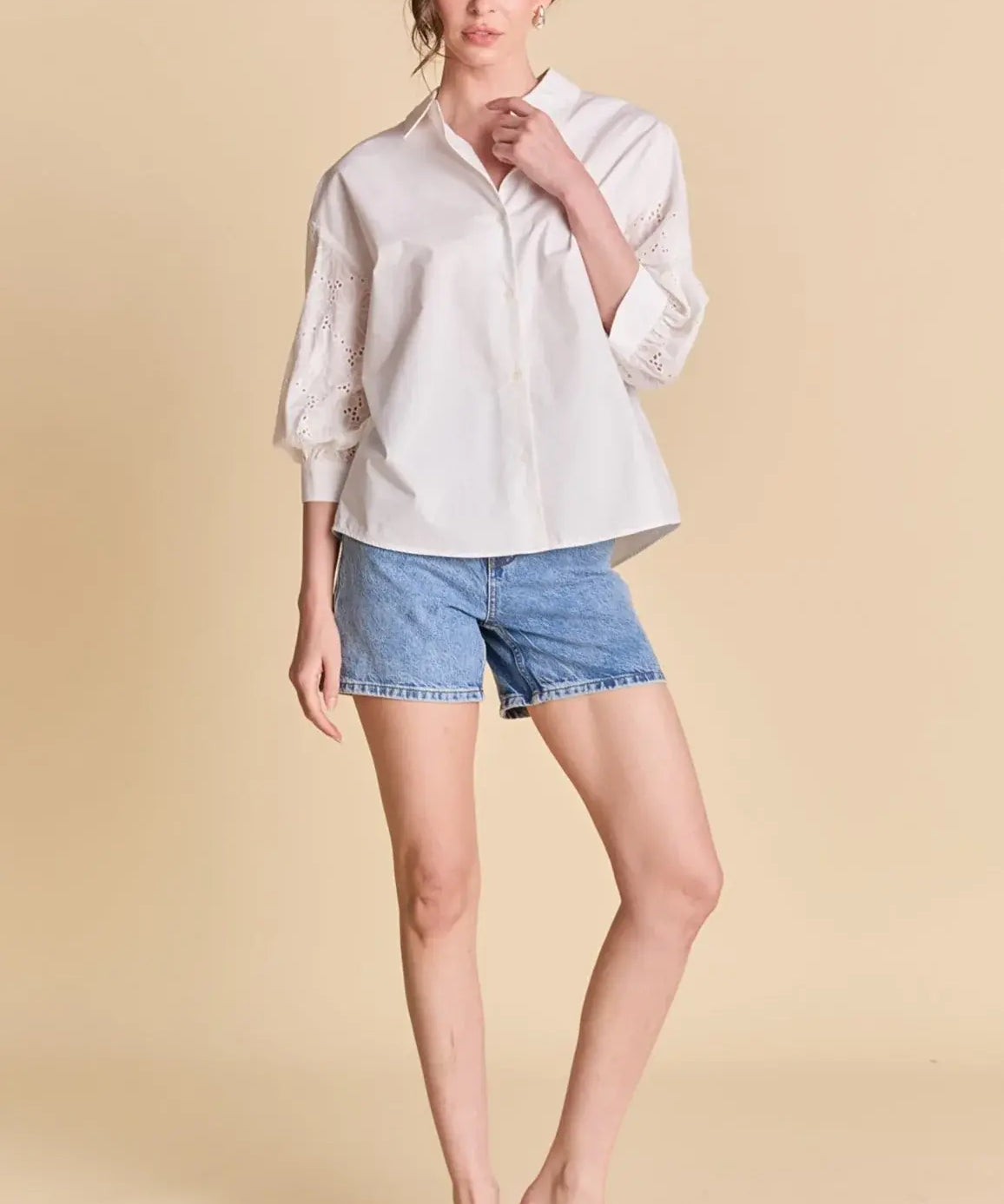 BALLON SLEEVE W/LACE DETAIL BLOUSE