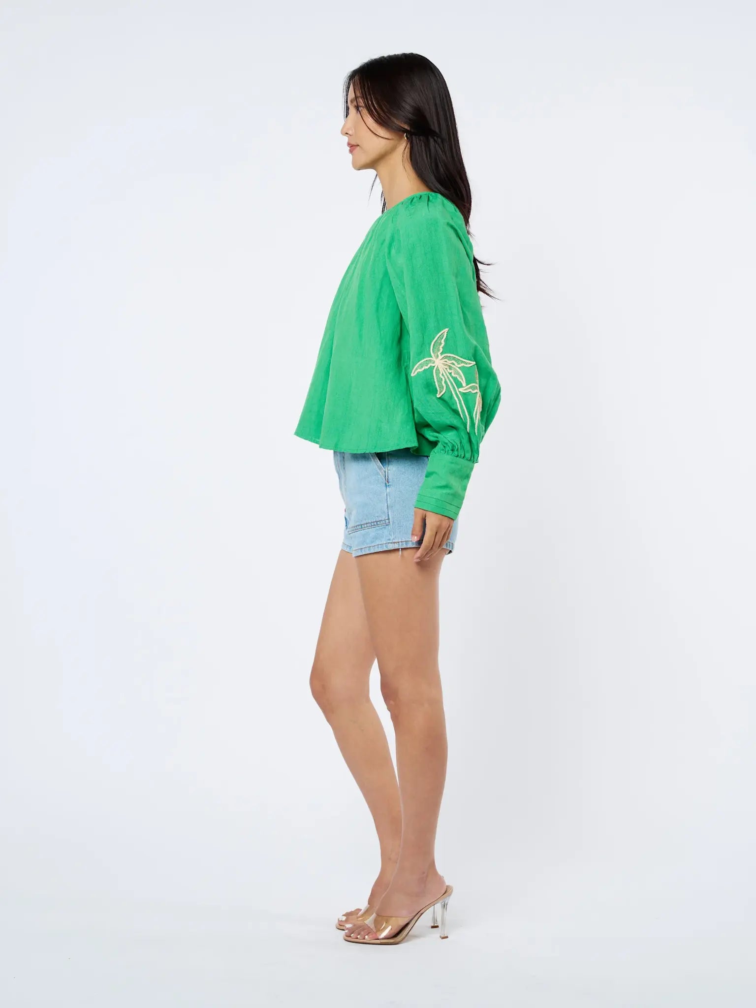 EMBROIDERED LSLV PALM BLOUSE