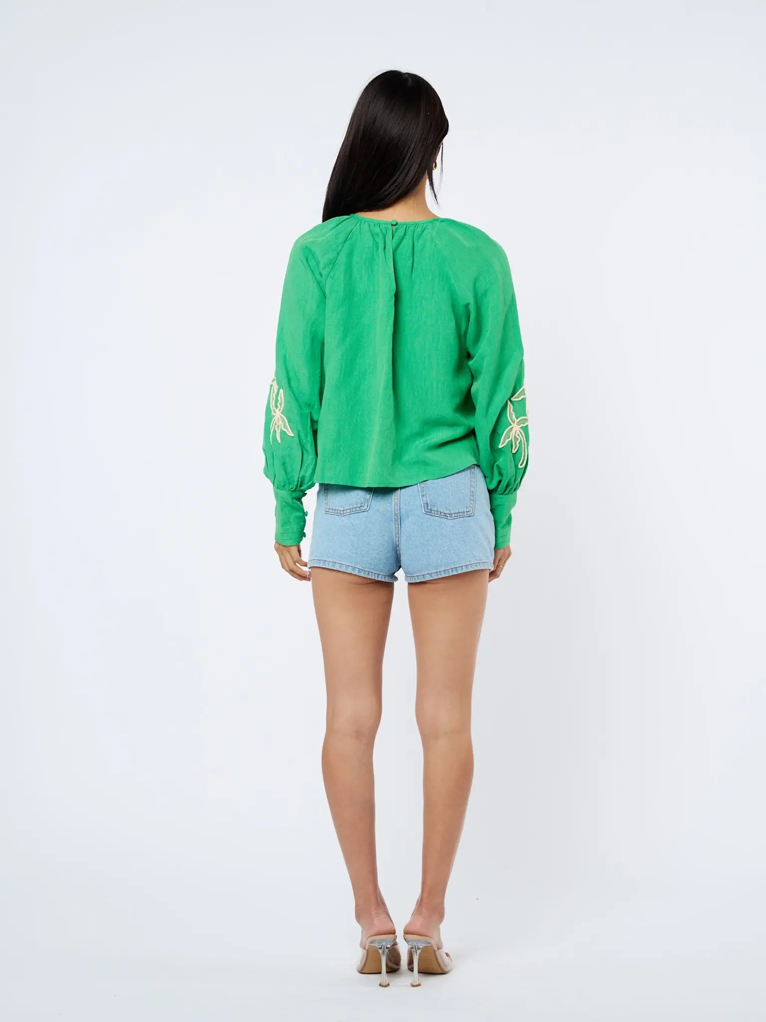 EMBROIDERED LSLV PALM BLOUSE