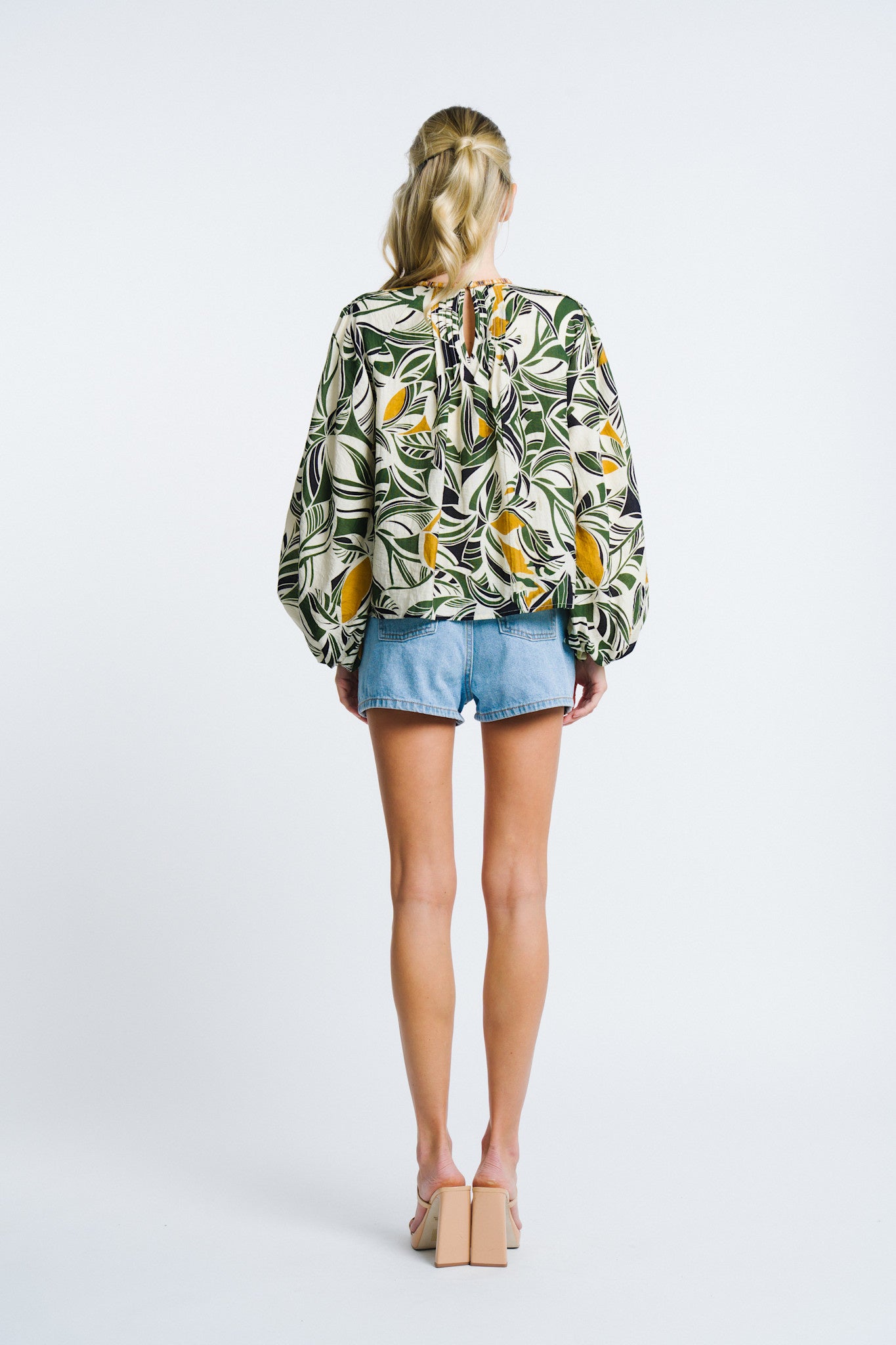 ABSTRACT LEAF PRINT BLOUSE