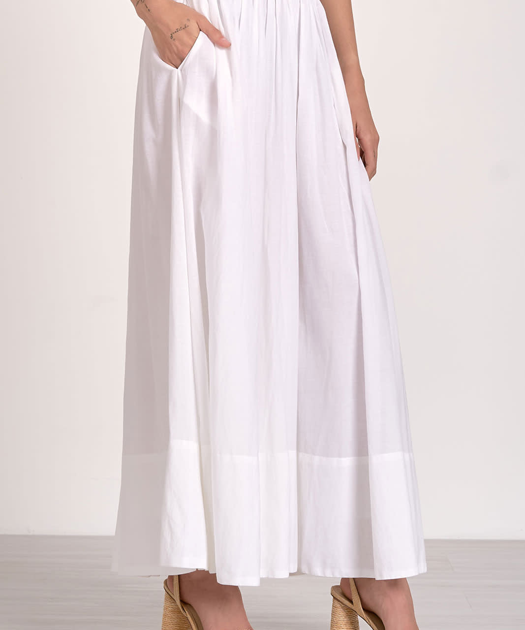 ELASTIC WAIST SKIRT W/ ONE TIER