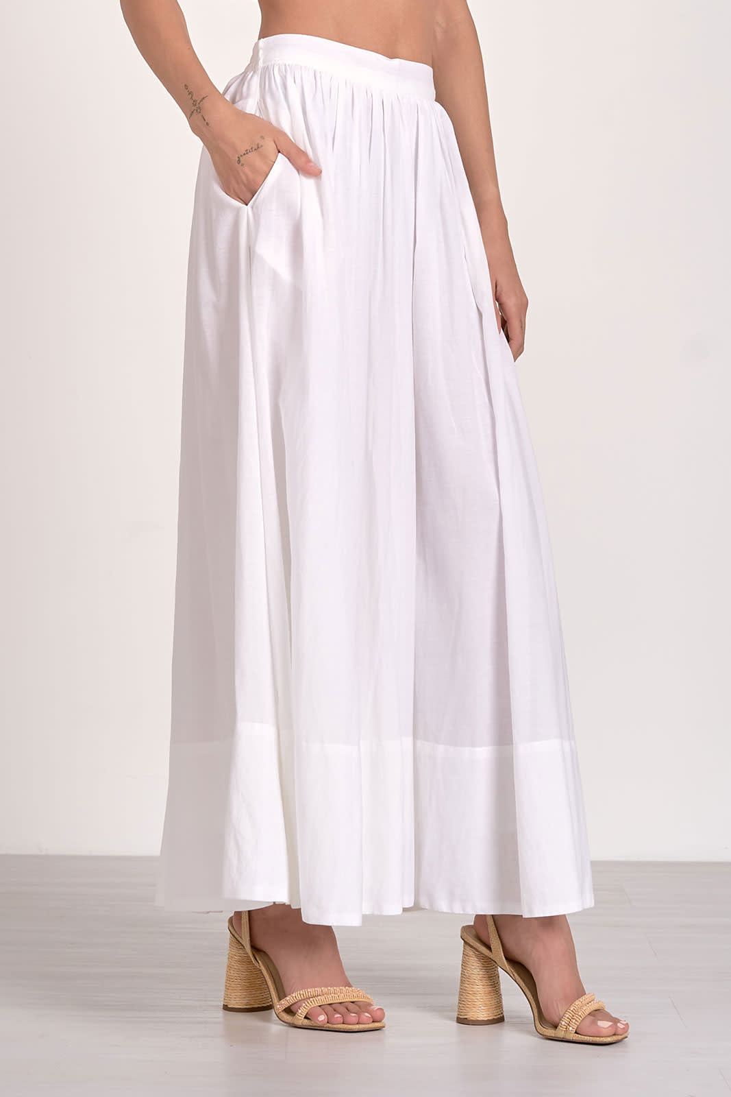 ELASTIC WAIST SKIRT W/ ONE TIER