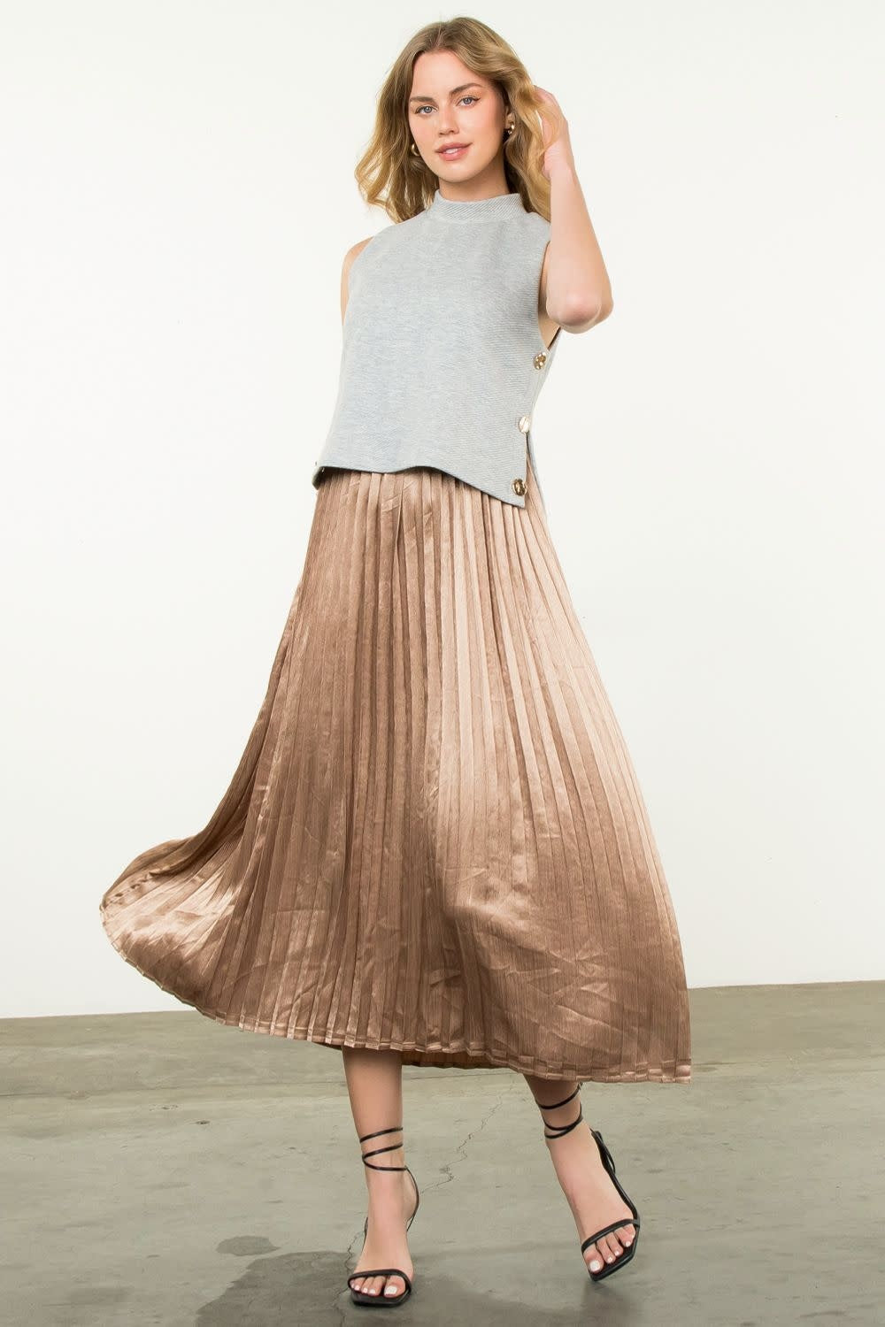PLEATED SKIRT DRESS