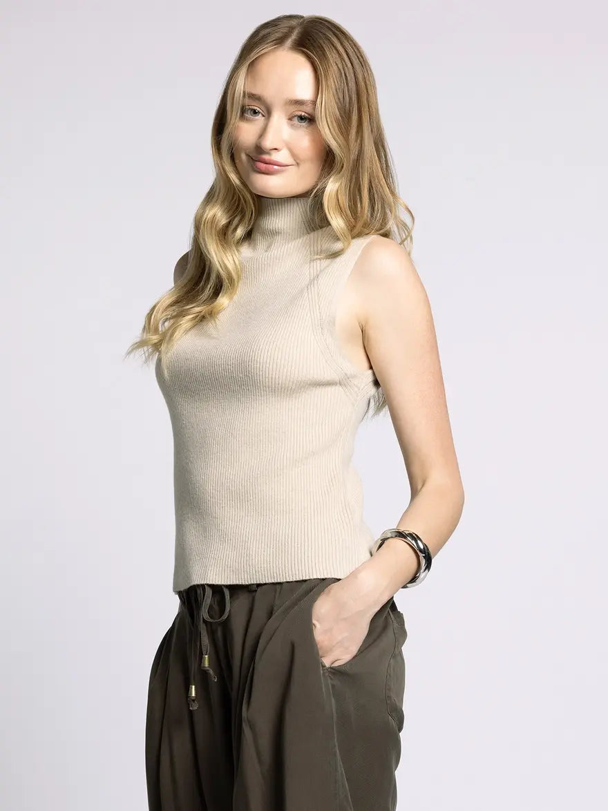 PAULINA TANK