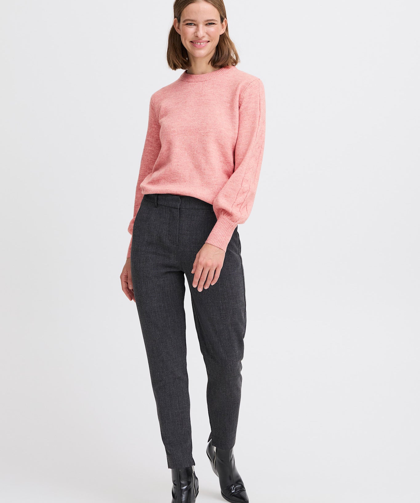 BYOMUNA SWEATER